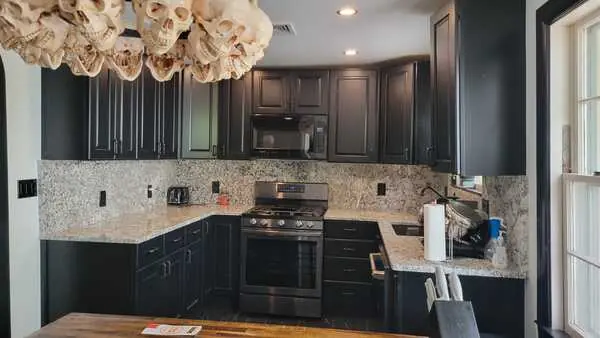 Wide View Custom Kitchen